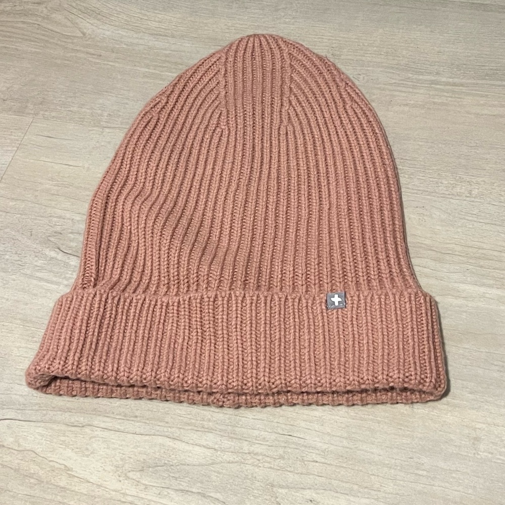 FIGS Mauve Beanie